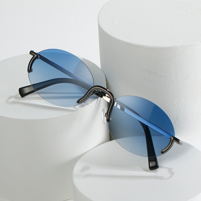 Golden Frame Oval Fashion Sunglasses